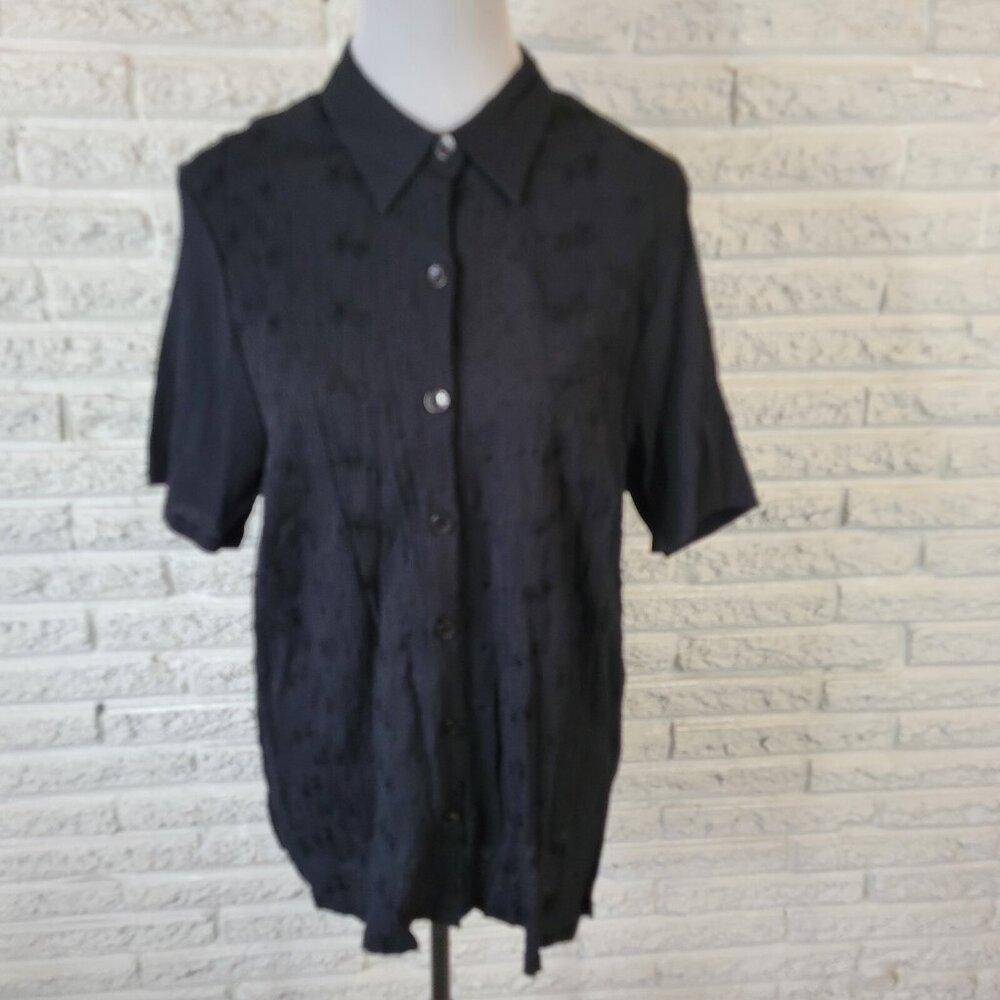 Kathie Lee Women's 18W Black Embroidered Top Short Sleeve Button Up BLA136E